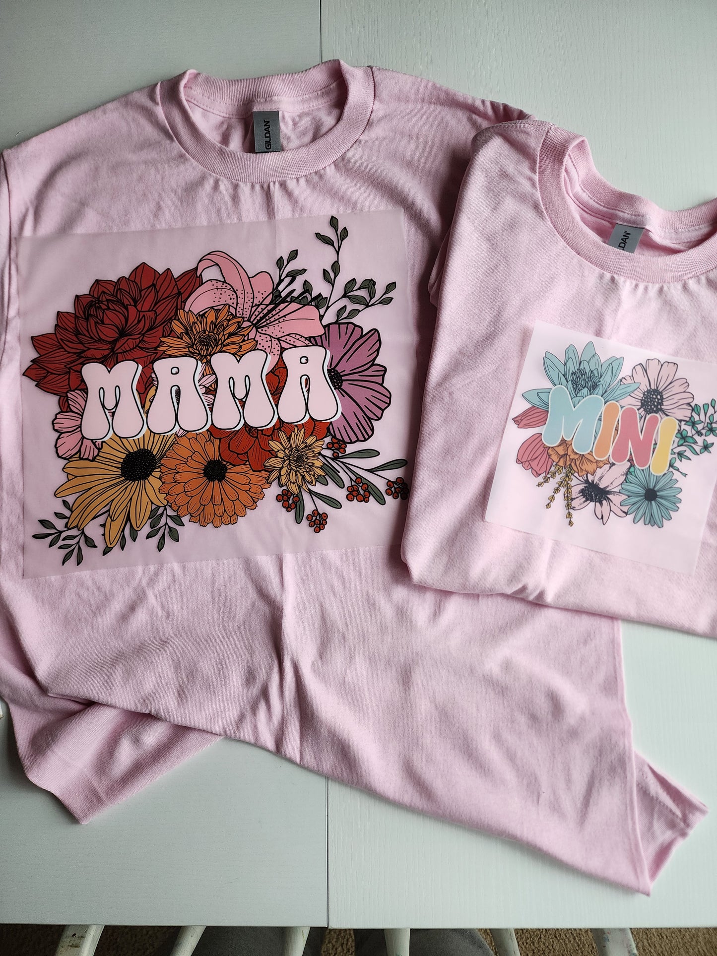 Mama flower shirt